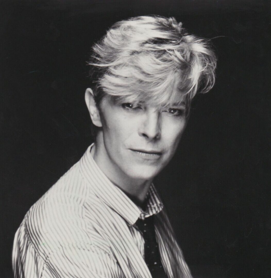 Scopri di più sull'articolo David Bowie e Ziggy Stardust, un alter ego e un’icona. Anzi due.